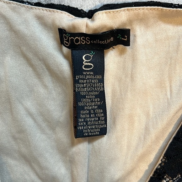 Tan & Black lace dress Vneck formal or semi formal size large - Picture 10 of 12